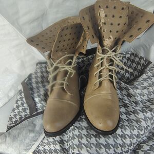 Stylish Tan Ankle Boots
